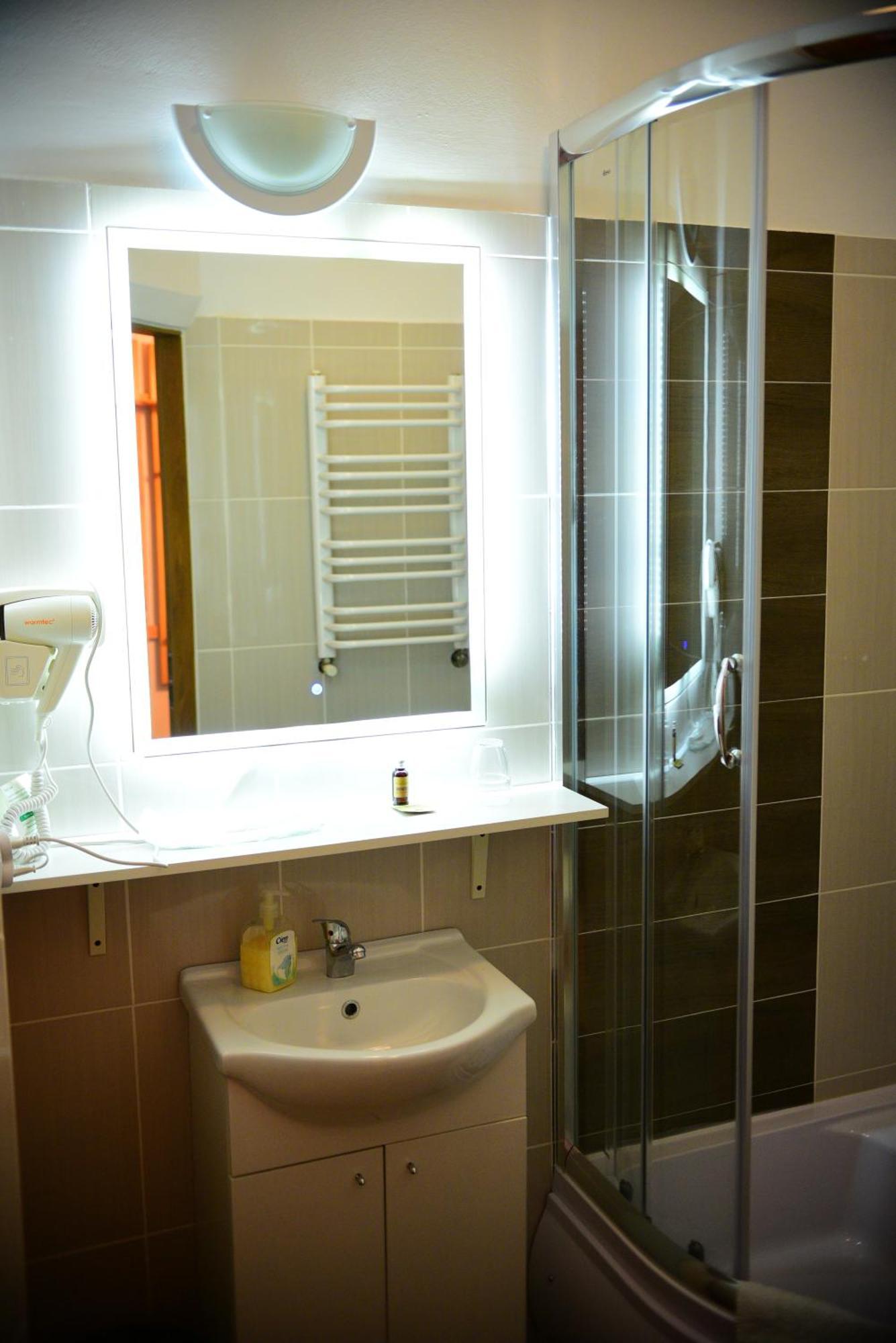 Hotel Villa Hubertus Кутно Номер фото